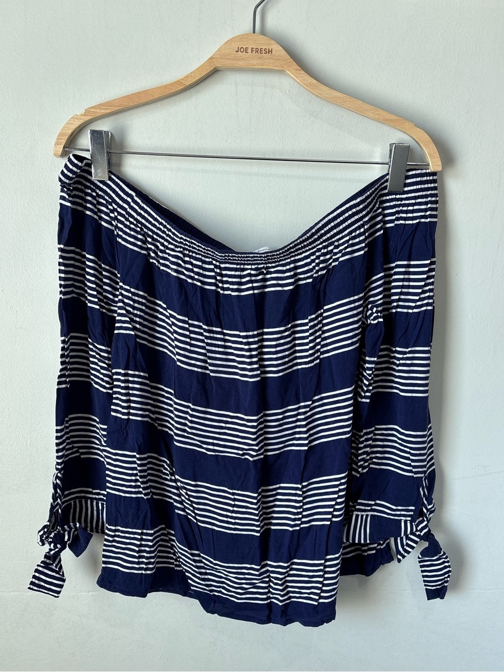 Reitmans Striped Off-the-Shoulder Long Sleeve Top | Navy & White | Size S